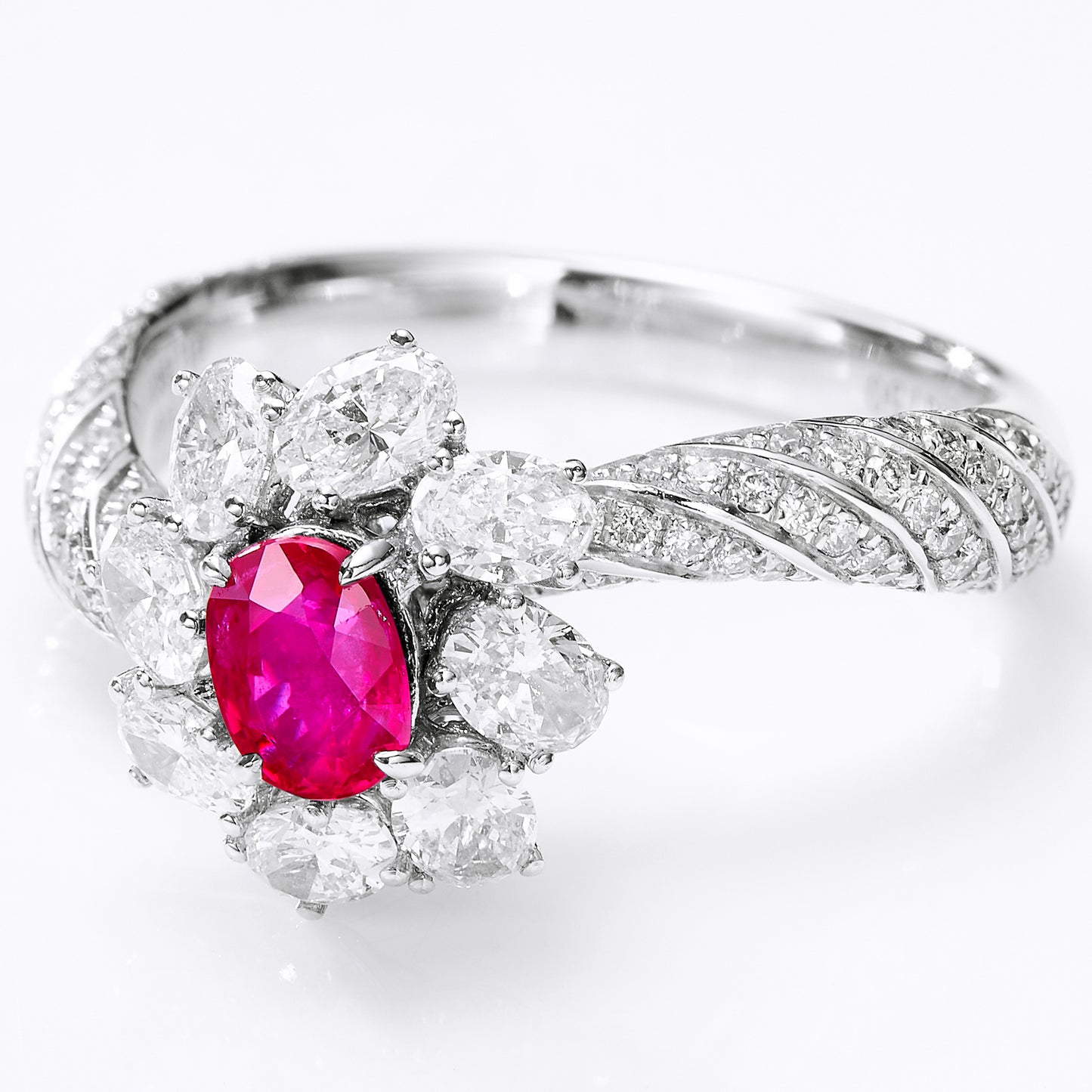 GEMCOOK JEWELRY 0.51ct Unheated Burmese Pigeon Blood Ruby Ring