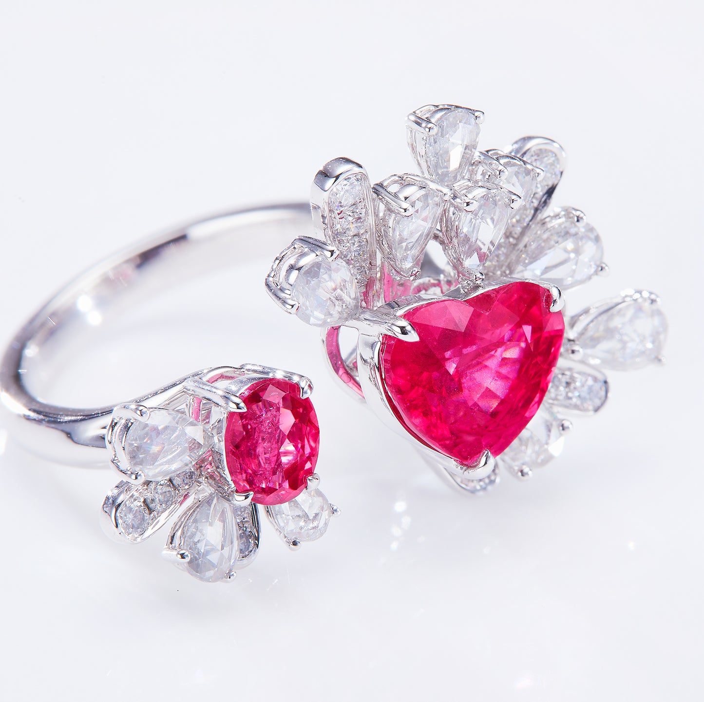 GEMCOOK JEWELRY 3.18ct Double Stone Mahenge Spinel Ring