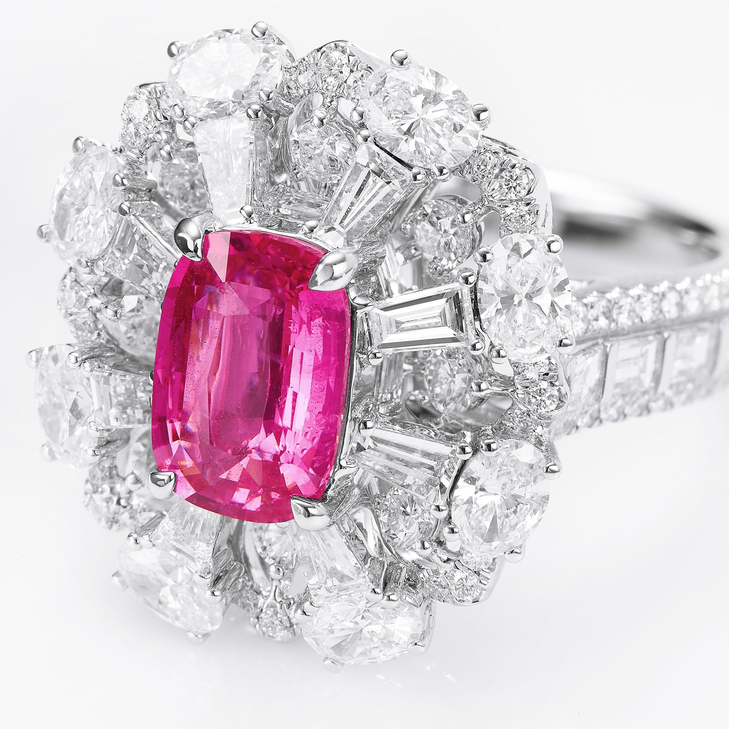 GEMCOOK JEWELLERY 2ct Super Hot Pink Mahenge Spinel Ring
