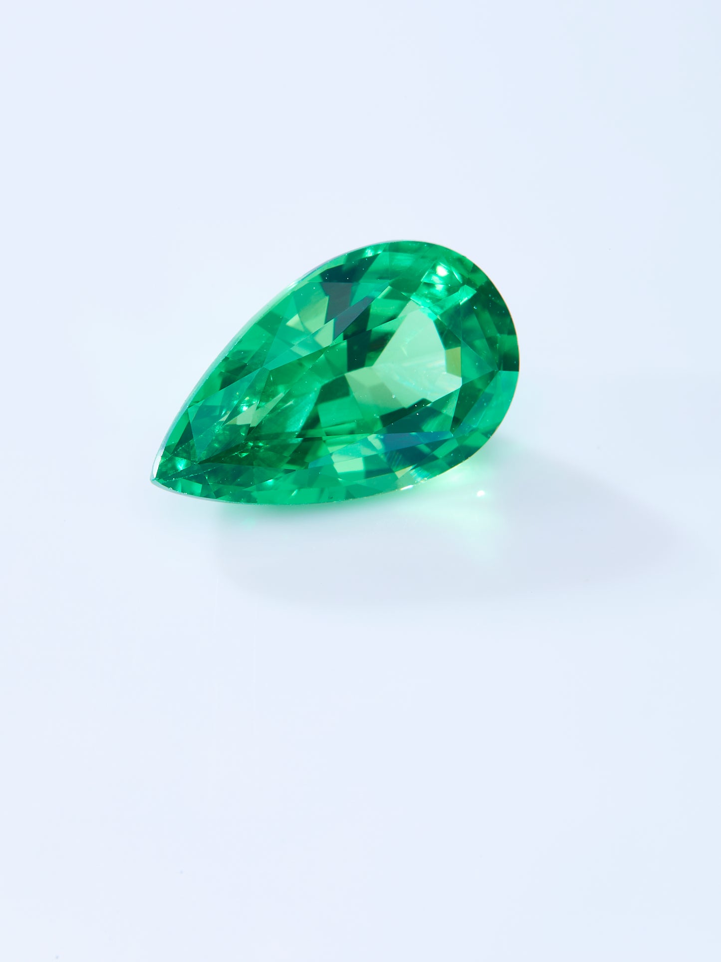 GEMCOOK GEMSTONE 1.6ct Mint garnet