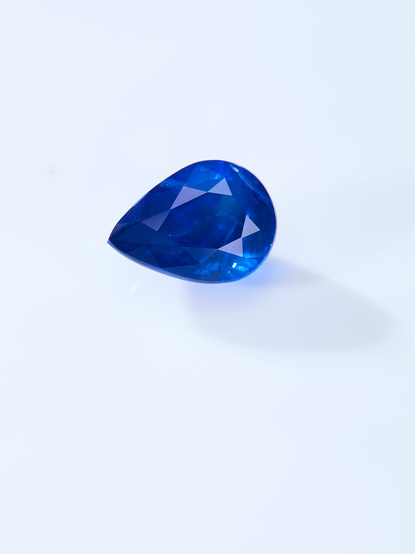 GEMCOOK GEMSTONE 2.20ct heated Royal blue sapphire
