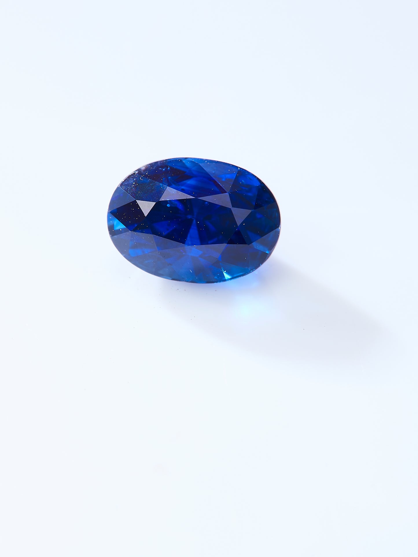 GEMCOOK GEMSTONE 1.65ct heated Royal Blue sapphire