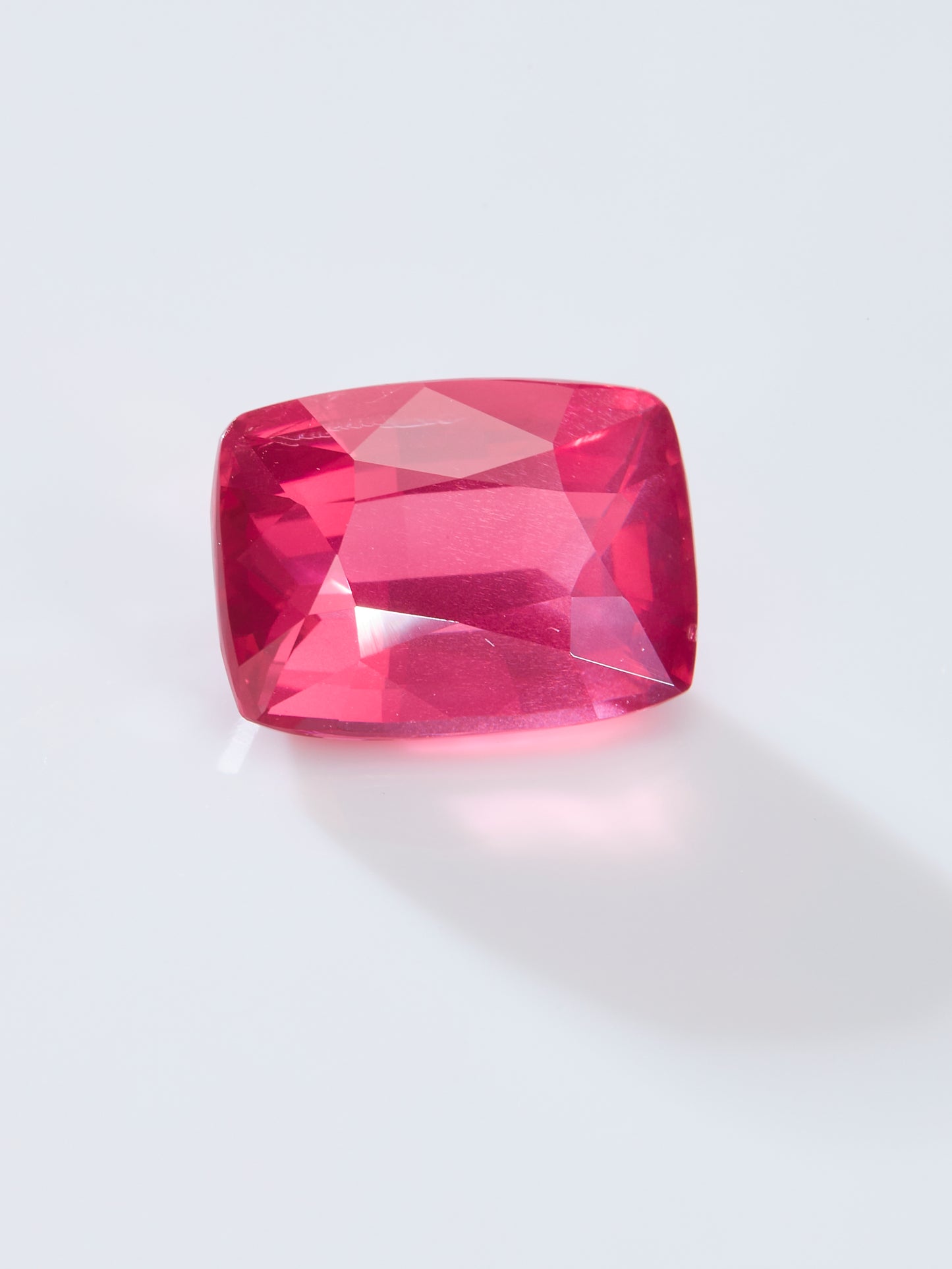 GEMCOOK GEMSTONE 2.30ct Hot Pink Mahenge Spinel