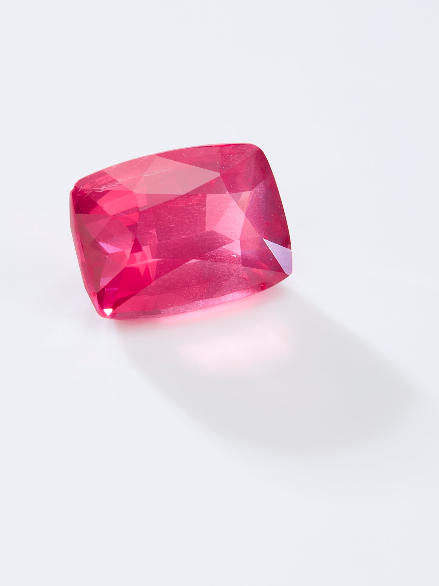 GEMCOOK GEMSTONE 2.30ct Hot Pink Mahenge Spinel